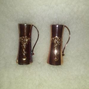 Salt and Pepper Shaker